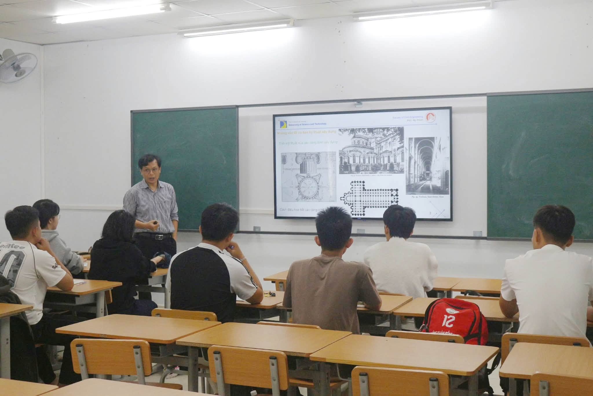 Khởi động hành trình chinh phục tri thức cùng lớp 26X_TN – Chương trình Kỹ sư tài năng Kỹ thuật xây dựng
